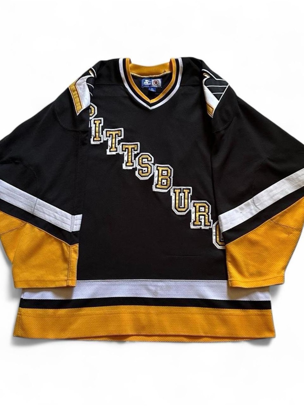 Vintage 90s Pittsburgh Pirates Black and Gold Hockey Jersey - XL